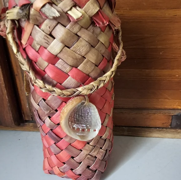 Handwoven Vintage New Zealand Flax Multicolor Wine Holder Bag - Picture 6 of 6